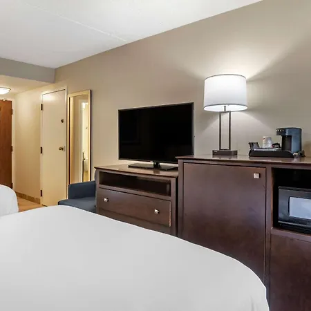 Comfort Inn & Suites Newark - Wilmington Extérieur photo