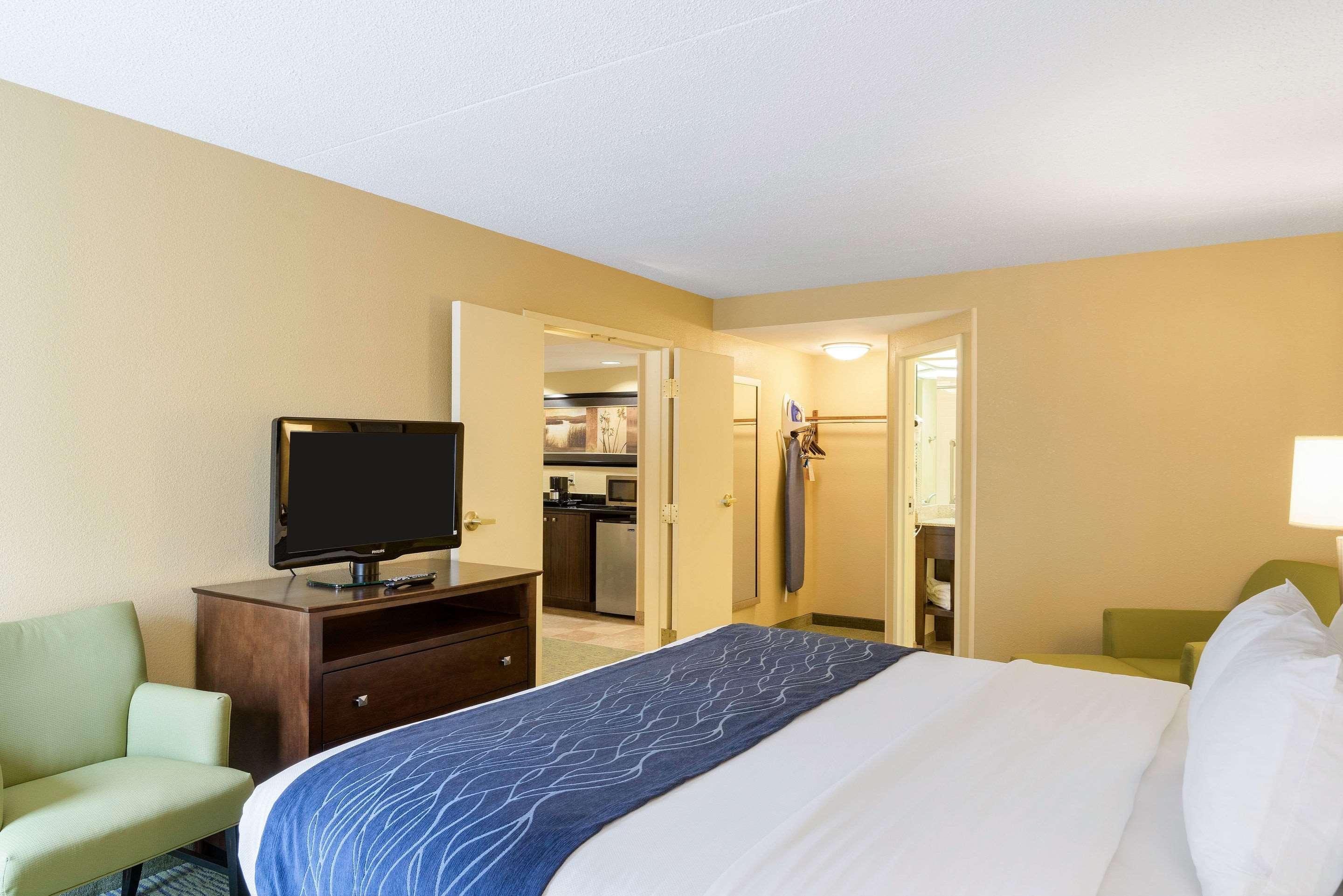 Comfort & - Wilmington 3* Newark