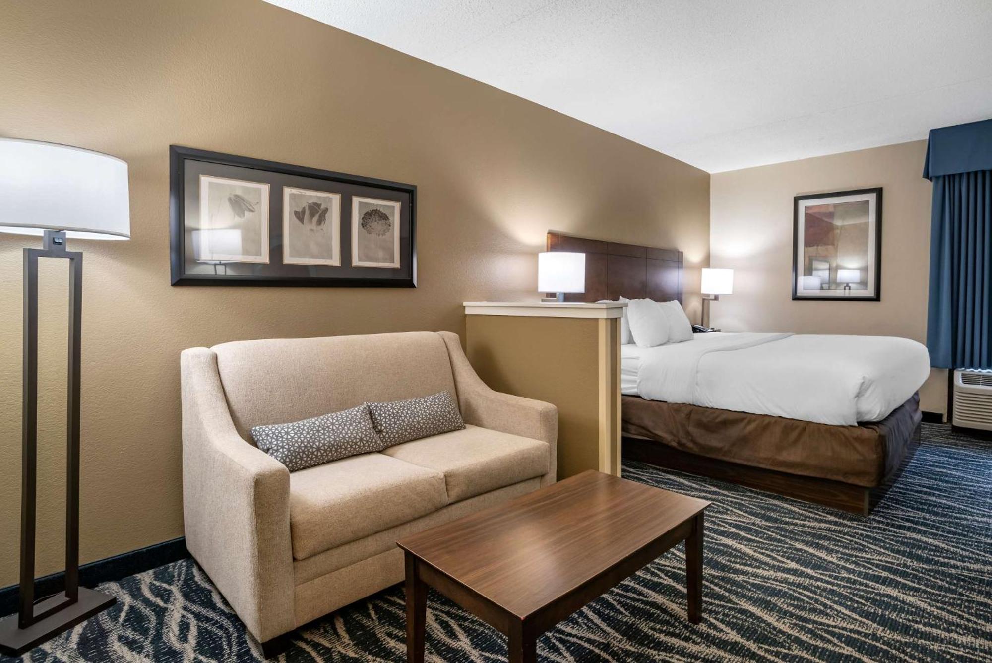 Hotel Comfort & - Wilmington